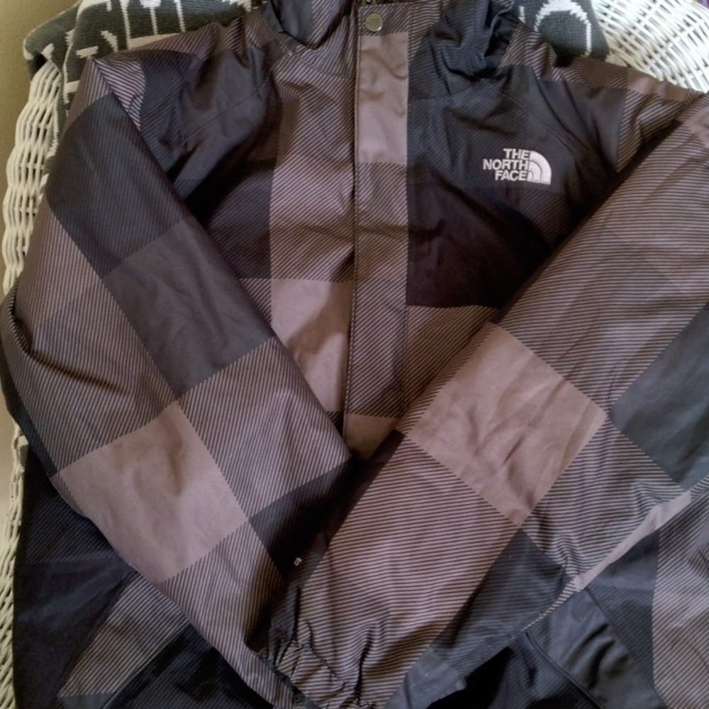 North face jacket - Picture 2 of 5